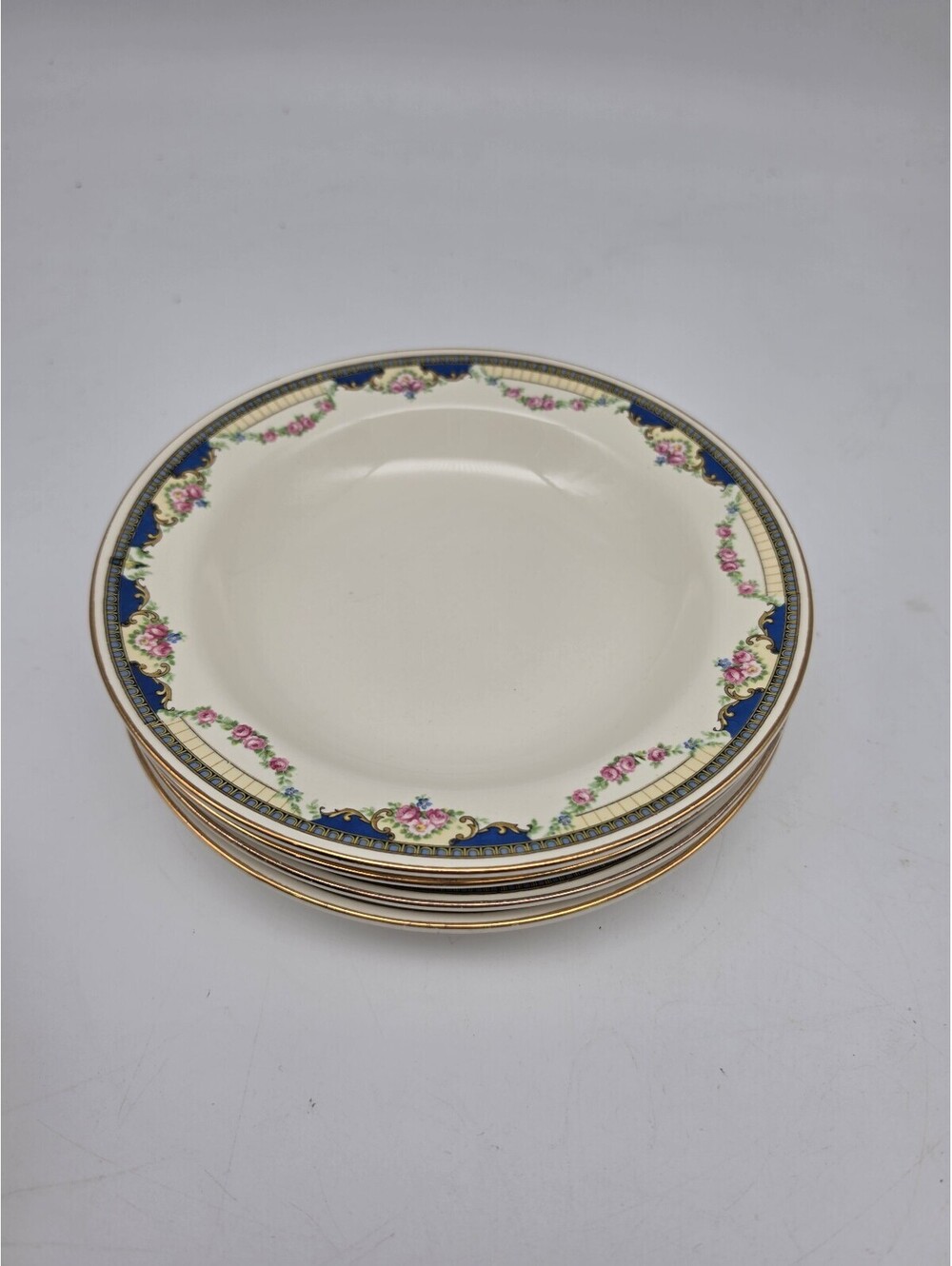 Nautilus L36 N8 Floral Pattern Soup Plates Set of 4